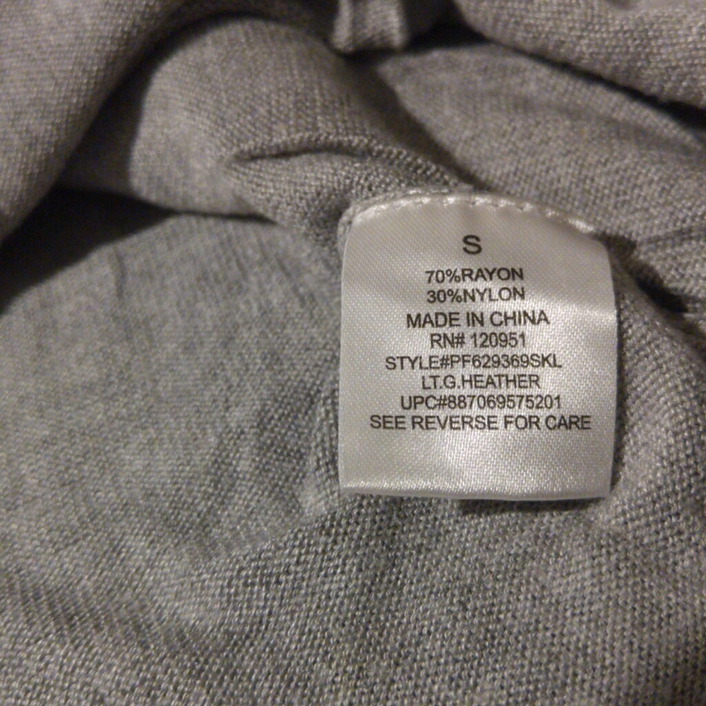 Pink Republic gray high low lightweight sweater size small - Picture 3 of 4